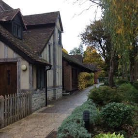 Photograph - Colour, Anne Hathway's Cottage, Stratford upon Avon, England