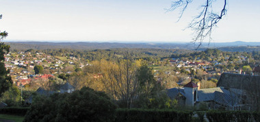Digital photographs, L.J. Gervasoni, Daylesford from Wombat Hill, c2004