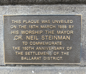 Photograph - Colour, Plaque on the Exterior Wall of the Ballarat Town Hall, 2017, 15/09/2017