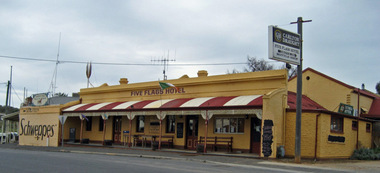 digital photographs, Lisa Gervasoni, Five Flags Hotel, Campbell's Creek, 2004