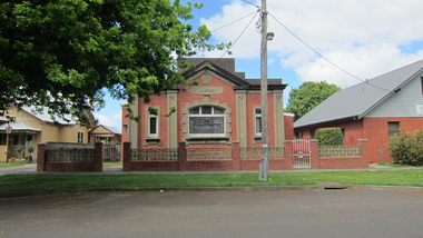 digital photographs, Lisa Gervasoni, Colac Freemason's Lodge, c2010-2017
