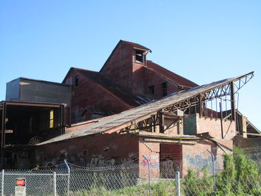 digital photographs, Lisa Gervasoni, Former Standard Brick Works, c2010-2017