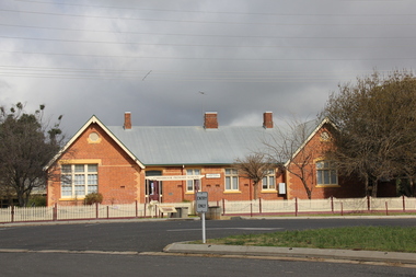 Photograph - Photograph - Colour, L.J. Gervasoni, Carisbrook Primary School no. 1030, 06/08/2011