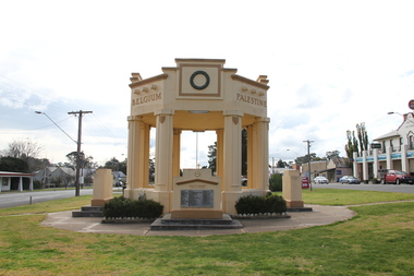 Photograph - Photograph - Colour, L.J. Gervasoni, Avoca War Memorial, 2011, 06/08/2011