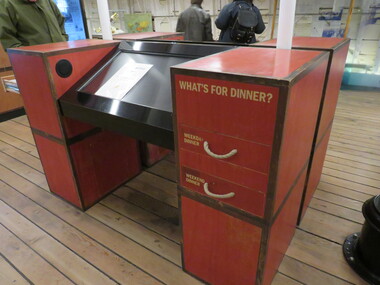 Photograph - Colour, Cutty Sark exhibition, Greenwich, England, What's for dinner?, 06/11/2016