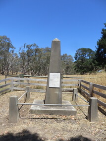 Photograph, Clare Gervasoni, Henty School Memorial, 2015, 22/12/2015
