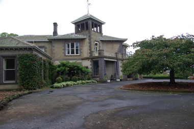 Double storey building