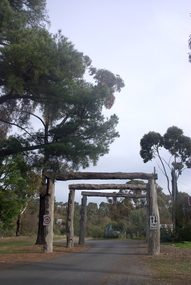 Photograph - Colour, Clare Gervasoni, Entrance to Vaughan Springs, 2017, 16/07/2017