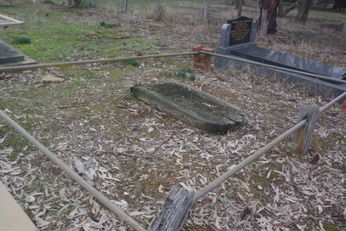 Photograph - Colour, Clare Gervasoni, Timber Headstone in the Sandon Cemetery, 2017, 16/07/2017