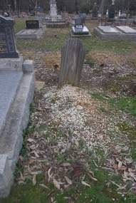 Photograph - Colour, Clare Gervasoni, Timber headstone at Sandon Cemetery, 2016 and 2017, 16/07/2017