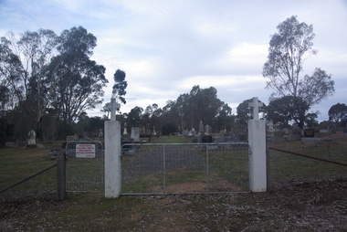 Photograph - Colour, Clare Gervasoni, Sandon Cemetery, 2017, 16/07/2017