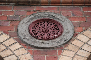 Photograph - Colour, L.J. Gervasoni, Decorative Vent at the Former Sunnyside Woollen Mill, Mount Pleasant, 2011, 07/08/2011