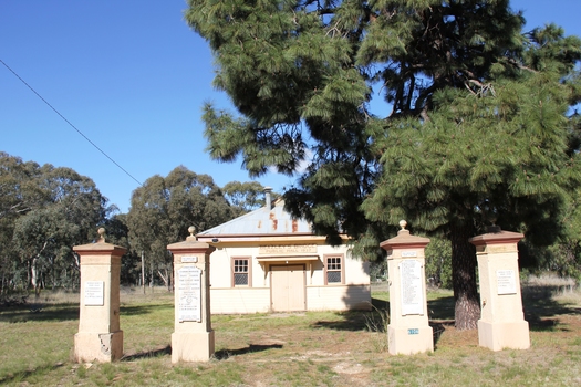 Beazley's Bridge Public Hall and Avenue of Honour