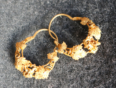 Photograph - Earrings, Gold Earrings made from Ballarat Gold, 1850s