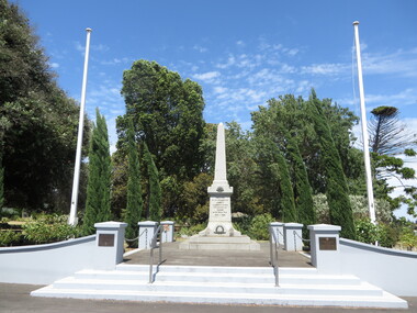 Photograph - Colour, Koroit War Memorial, 2015, 25/12/2015