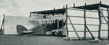 Image - Black and White, Aeroplane (D.H.oc) in Normanton Shelter