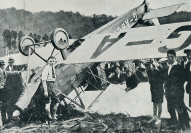 Image - Black and White, The End of the Menzies Tasman Flight