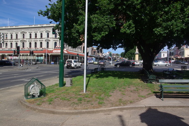 Photograph - Colour, Clare Gervasoni, Sturt Street Gardens, Ballarat, 2011, 29/12/2011