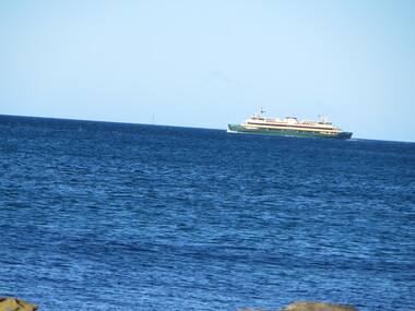 Photograph - Colour, Manly Ferry Crossing in front of the Gap, 2019, 12/07/2019