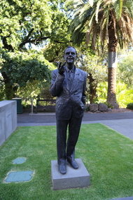 Photograph - Colour, The Hon. John Cain MP, Premier of Victoria 1982-1990, 21/02/2016