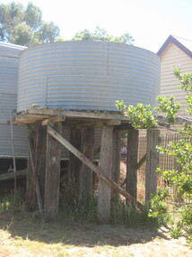 Water tank