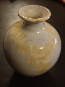 Crystalline vase