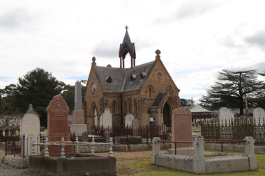 Photograph - Photograph - Colour, Chapel in the Bendigo Cemetery, 2018, 01/09/2018