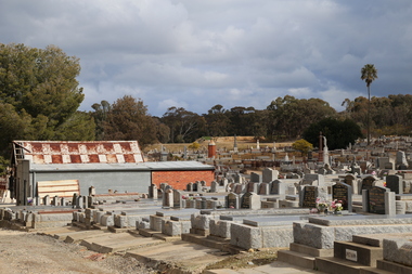 Photograph - Colour, Bendigo Cemetery, 2018, 01/09/2018