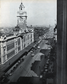 Railway station in Flinders street Melbourne