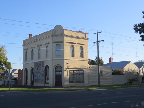 Double storey building