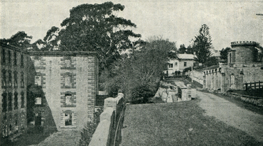 Photograph, Port Arthur Penitentiary, Commandants Quarters and Powder Magazine