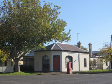Photograph, Clare Gervasoni, House in Lyons Street South, Ballarat, 2020, 13/04/2020