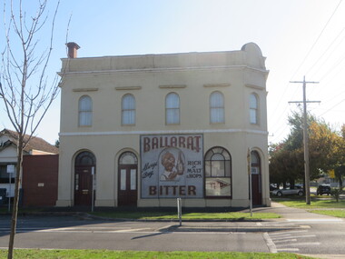 Photograph, Clare Gervasoni, Former Corner Store in Lyons Street South, Ballarat, 2020, 13/04/2020