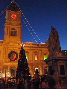Photograph, LJ Gervasoni, Ballarat Town Hall at Christmas, 2007