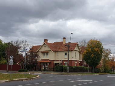 Photograph, House on the corner of Lyons Street South and Dana Street, Ballarat Central, 2020, 21/04/2020