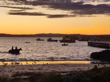 Warrrnambool Dawn, 2020
