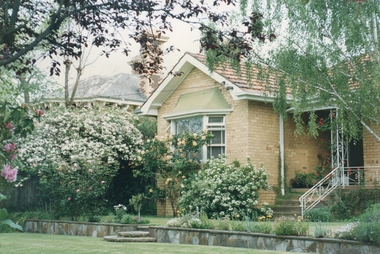 Photograph - Photograph - Colour, Chellowdene, 37 Wills St, Kew, 1990, c1990