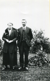 Photograph, Alexander and Ellen Carroll of Crossley, Victoria, c1904