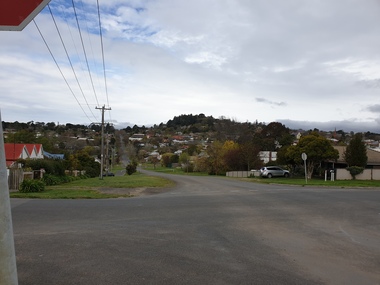 Photograph, Clare Gervasoni, Raglan Street Daylesford, 2020, 17/09/2020