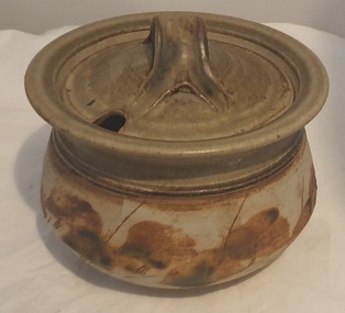 Ceramic, Lidded cannister by Mt Ben Pottery, Yackandandah
