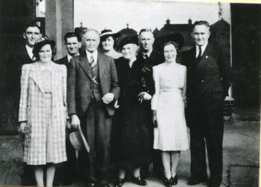Photograph, Alexander and Ellen Carroll and their family, c1904
