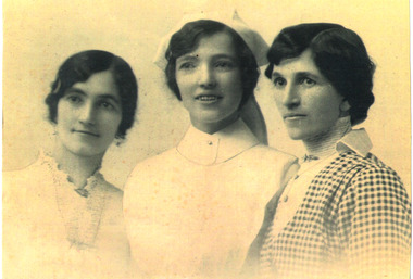 Photograph, Emily, Anne and Catherine Lenehan