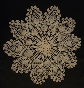 Textile - Doily, Crocheted doiley