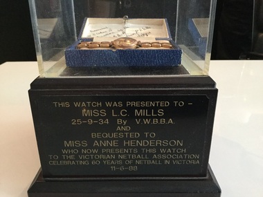 Watch, 25-9-1934
