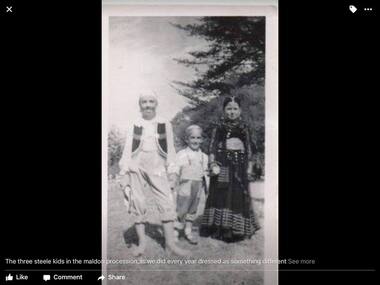Photograph, Steele family ready for Maldon Easter Fair Parade