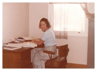 Photograph - Studying in the Library School 87, 29/11/1978