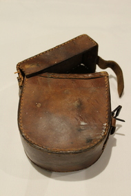 Equipment - Leather Pouch, Unknown