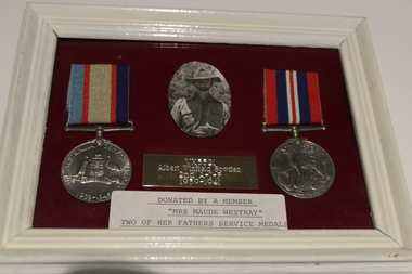 Memorabilia - Framed photo with medals, Unknown
