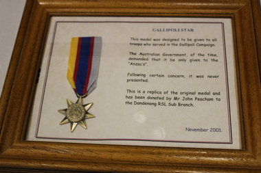 Medal - Framed medal, Unknown
