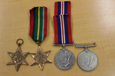 Medal - 4 x Service Medals, Unknown